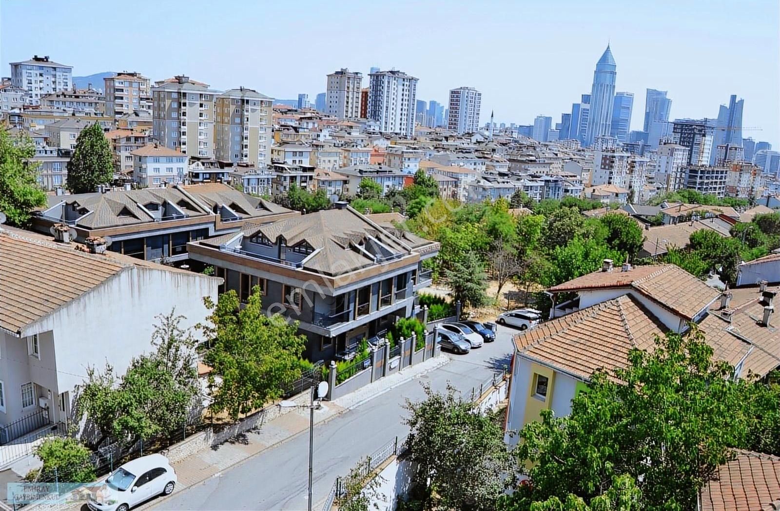 Emiray Dan Atakent Burç Caddesi Üzerinde Site Özellikli 3+1