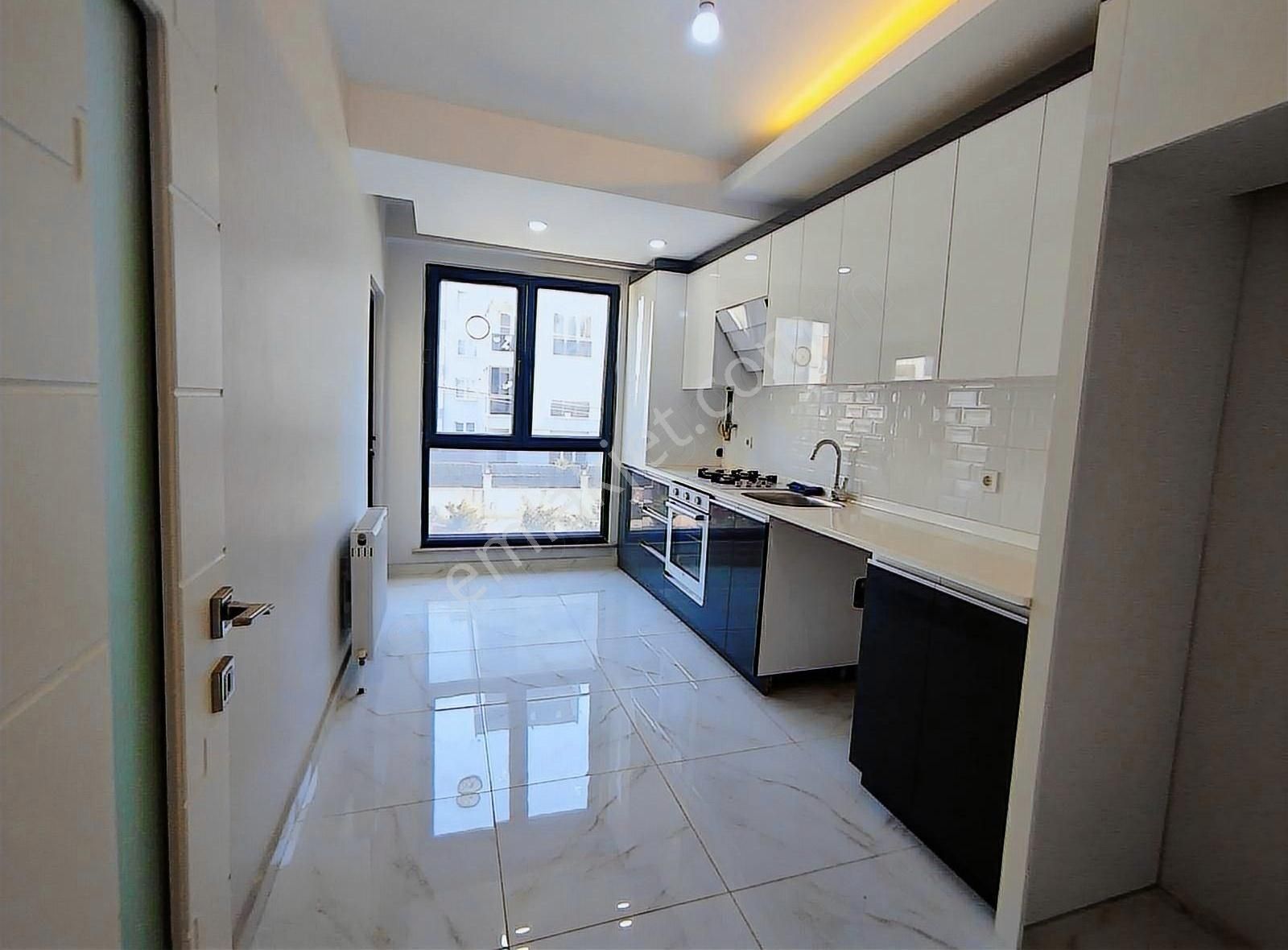 Beylikdüzü Gürpınar'da 3+1 Satılık Daire
