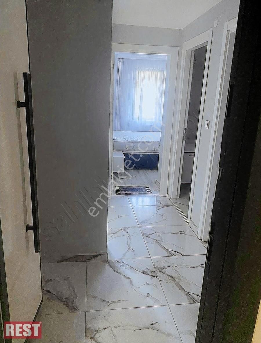 Tramvaya 1 Dakika Yürüme Mesafesinde Eşyalı Kiralık
