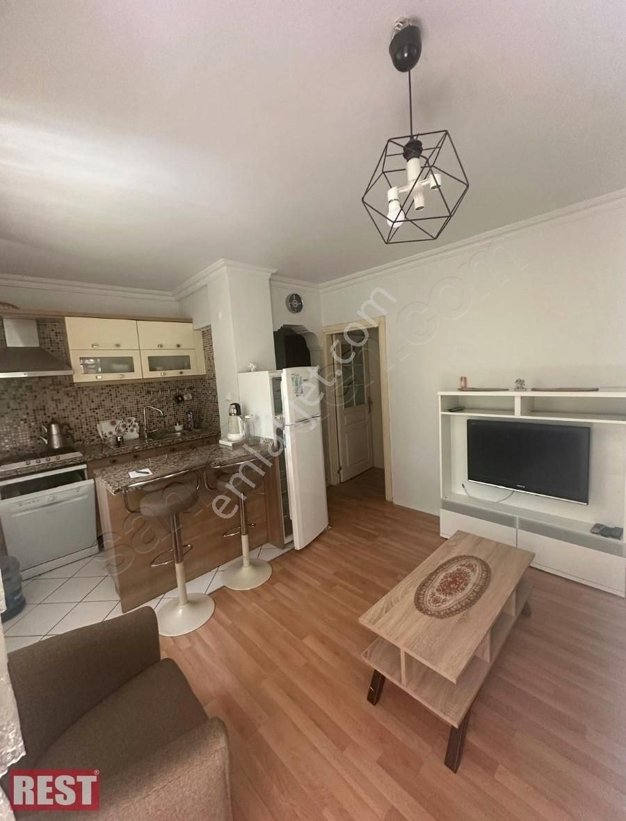 Şişli-ortaklar'da Eşyalı 1+1 Fırsat Daire