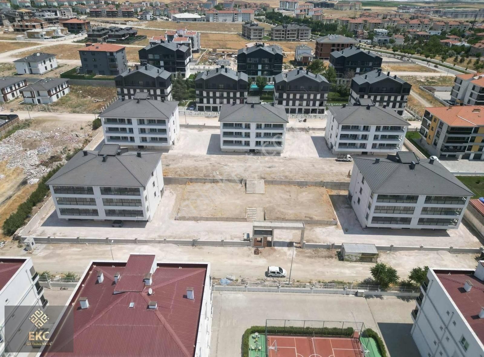 (ekc) Aşağısöğütönü'nde Site İçi-arakat-3+1 Daire