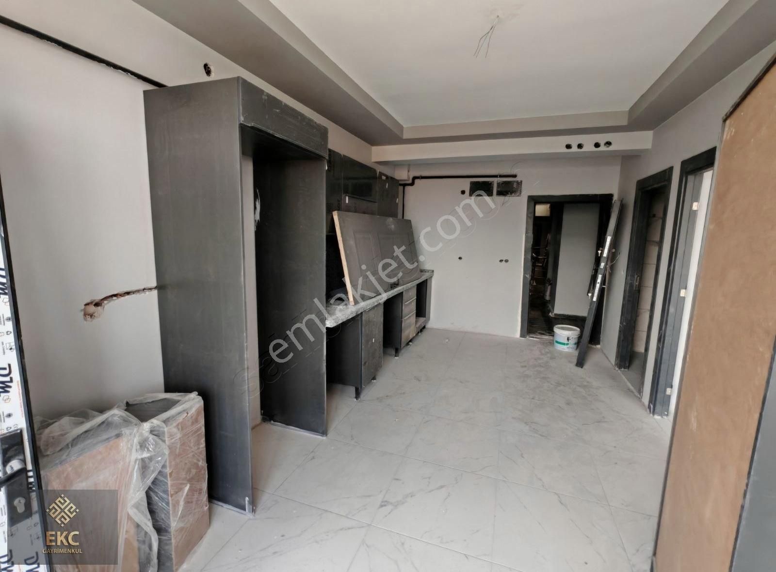 (ekc) Fevzi Çakmak Site İçinde Özel Garajlı 1+1 Apart