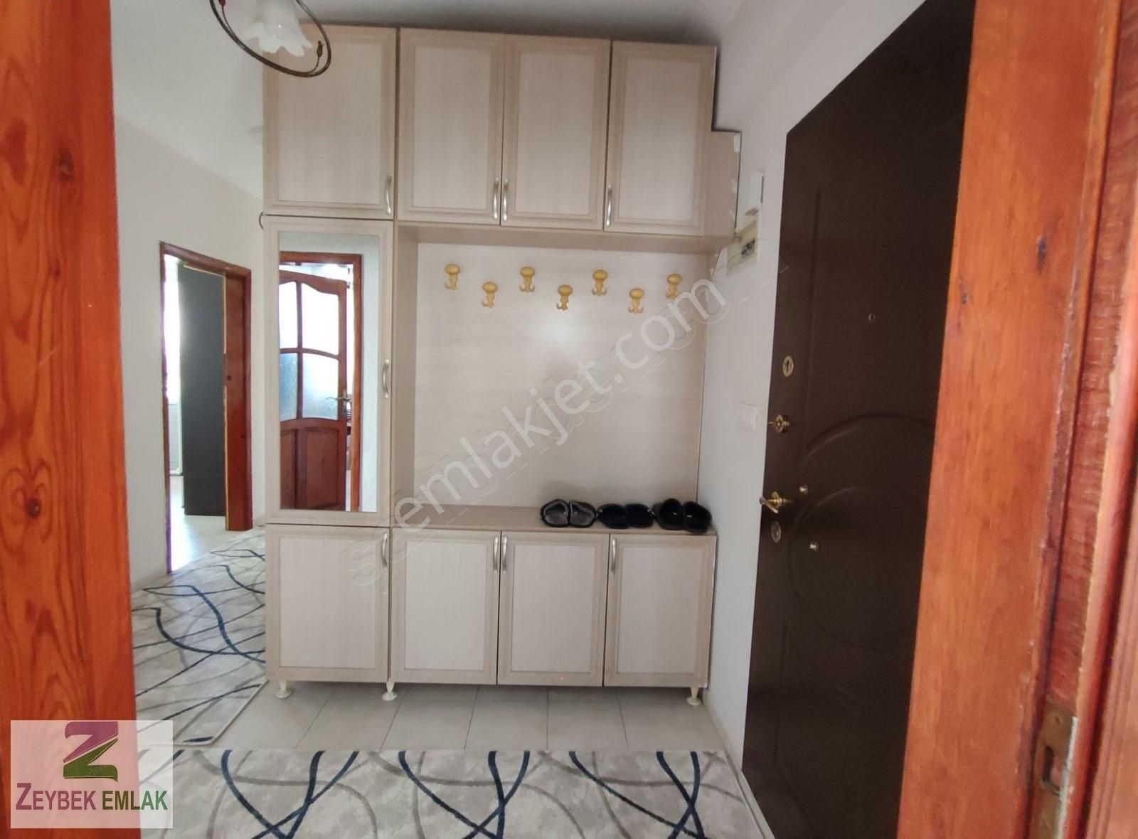 Tuzla Mahallesi'nde Eşyalı 3+1 Daire