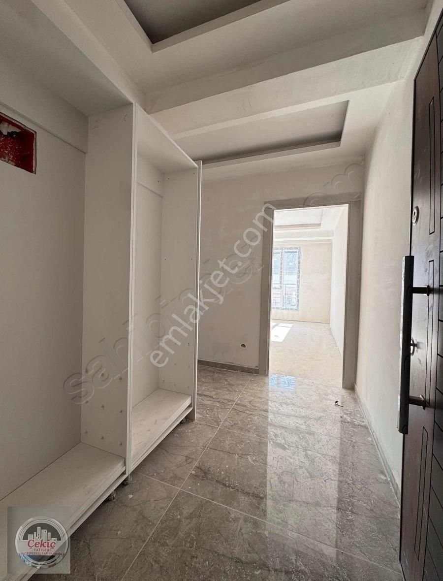 Çekiç Gayrimenkulden Eski Hastane Civarı Satılık 2+1 Sıfır Daire