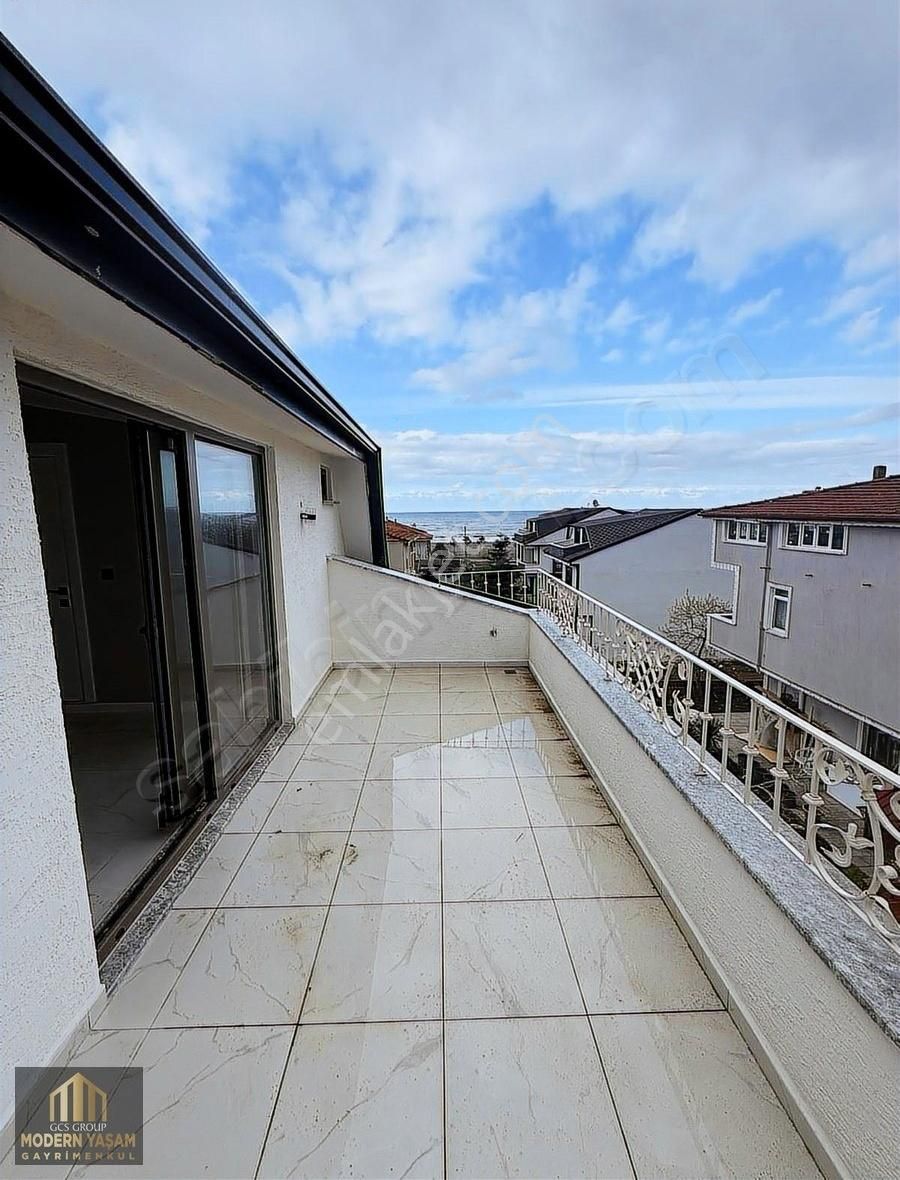 Kocaali Yalı Mahallesi 3+1 Denize Yürüme Mesafeli Tripleks Villa