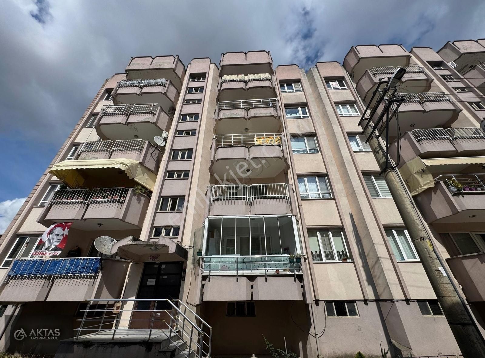 Aktaş Gayrimenkulden Ozanlar Öğretmenevi Bloklarında