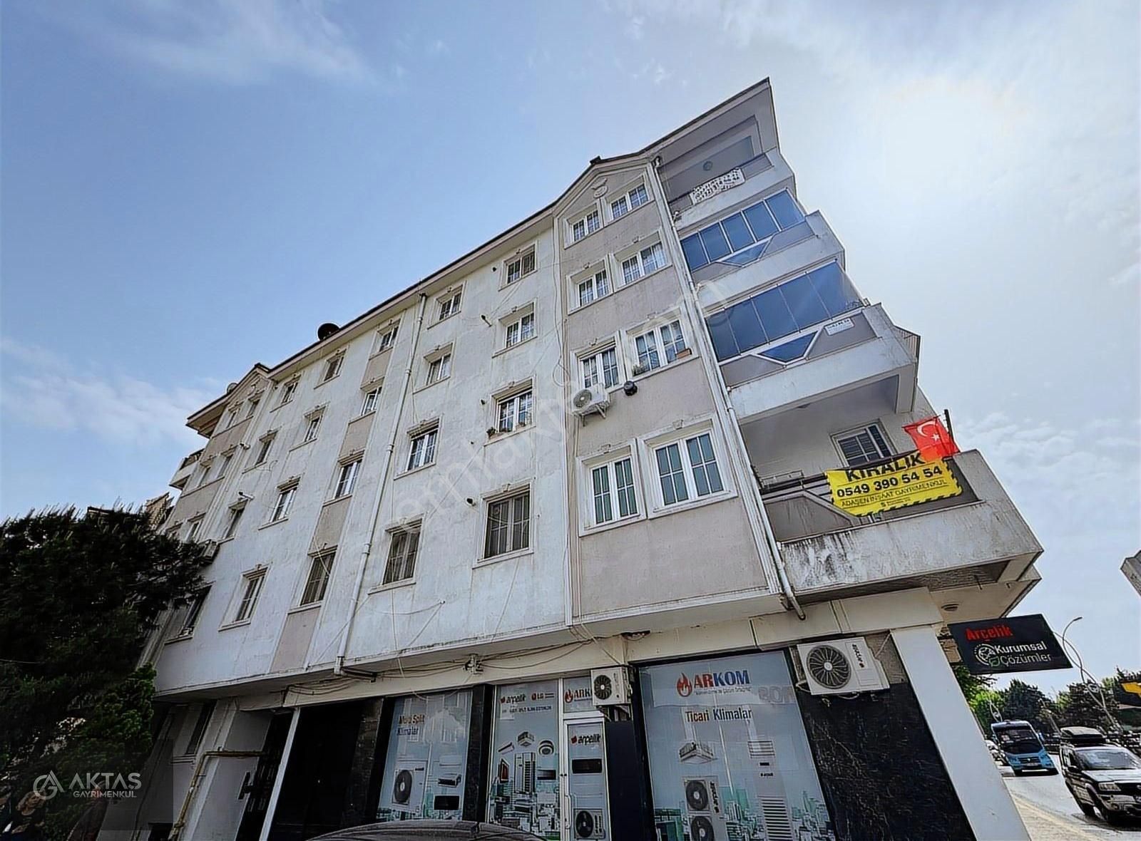 Yeni Cami Yürüme Mesafesi / Satılık 3+1 Ön Cephe&net 140m2 Daire