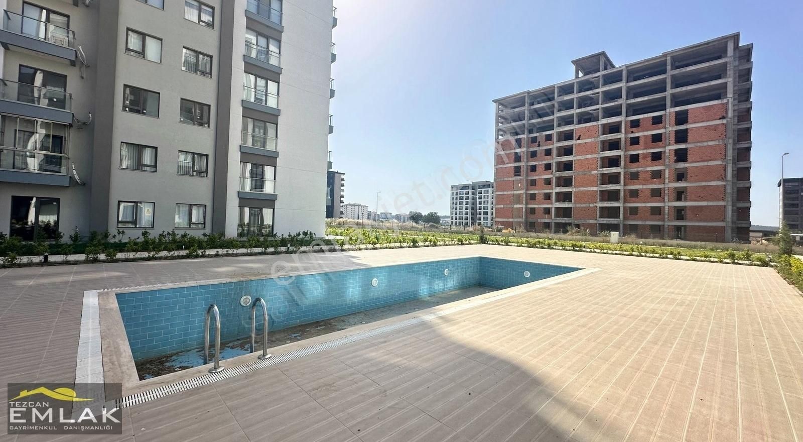Esenler Platinyum Sitesinde Ara Kat Kiralık 3+1