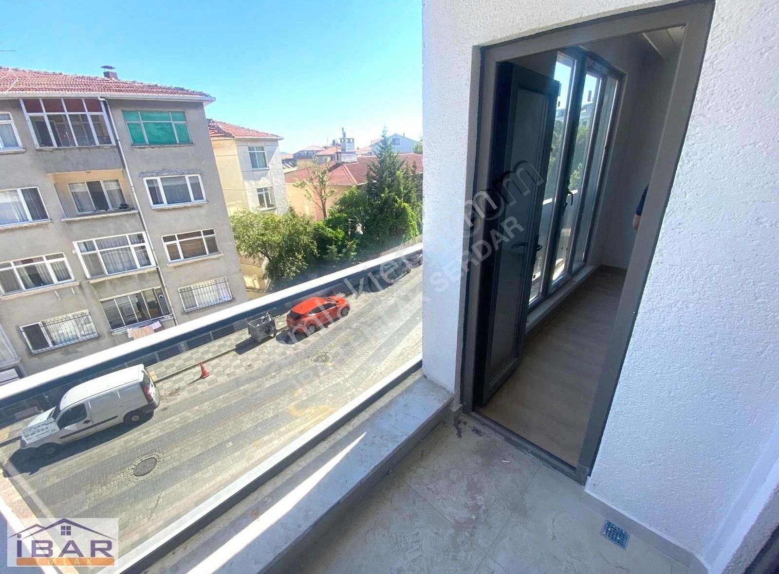 Altıntepe Kılavuz Çayırı Cad.üzeri Sıfır Bina 2+1