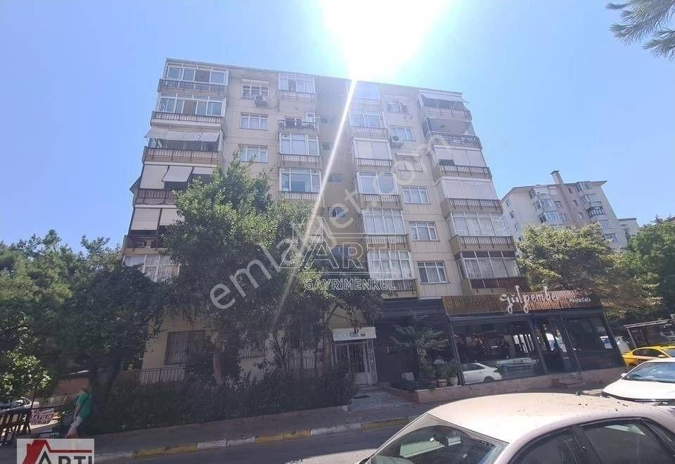 19 Mayıs Bayar Caddesi Üzerinde Balkonlu Metro Yakını Geniş 3+1 Kiralık Daire