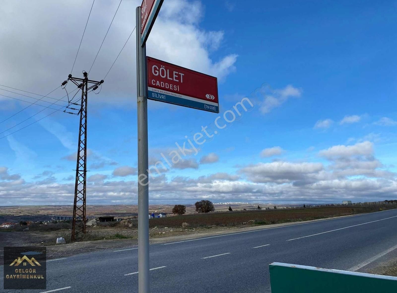 Çanta Balaban'da 200m2 Elektirik Dibinde Yola Cephe Arsa
