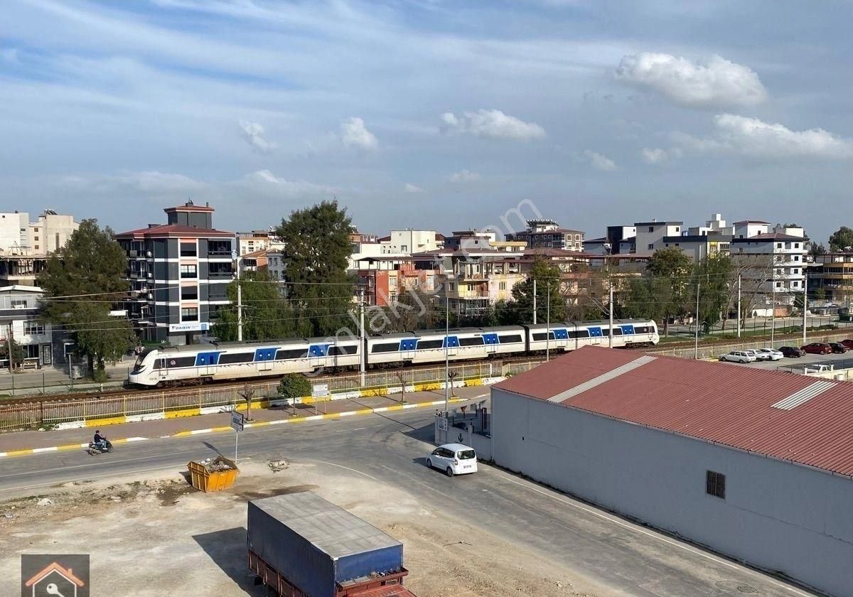 Günay Emlak’tan Kiralık İzban Yanı 3+1 110 M2 Doğalgazlı
