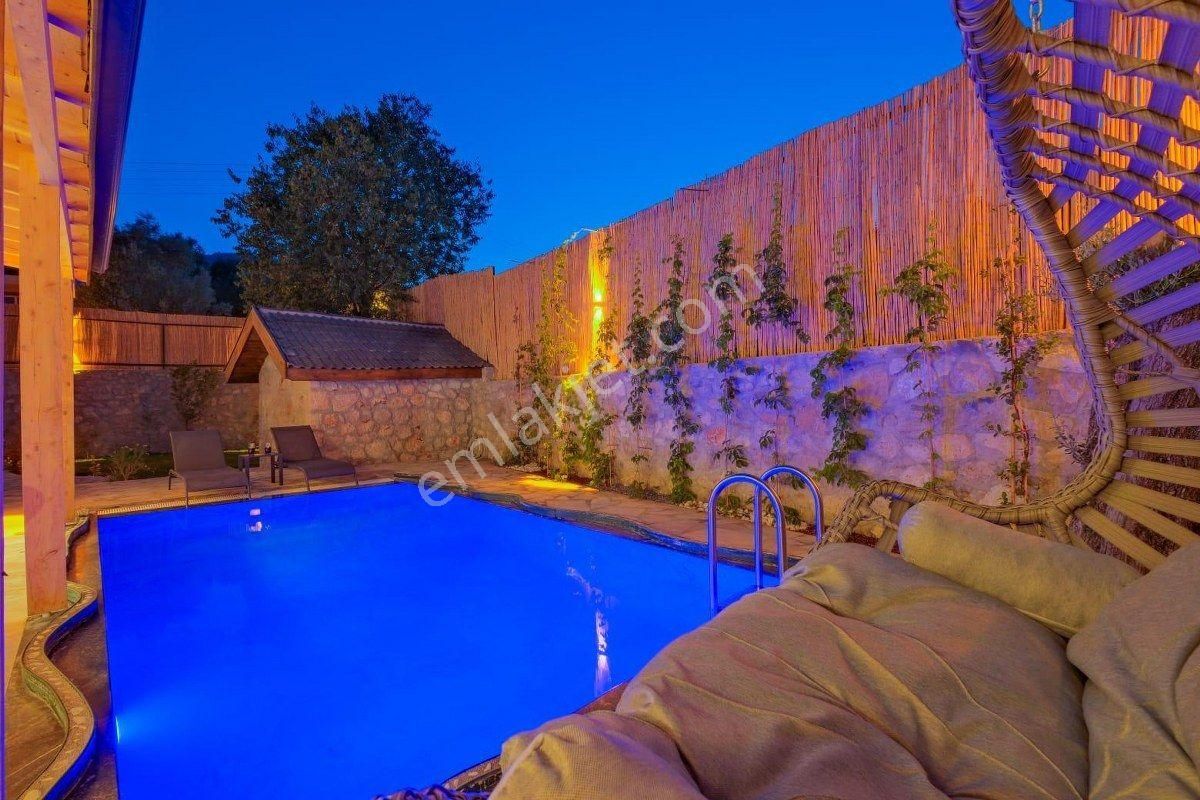 Fethiye Yakacık'da Jakuzili Kiralık 2+1 Havuzlu Villa - Görsel 6