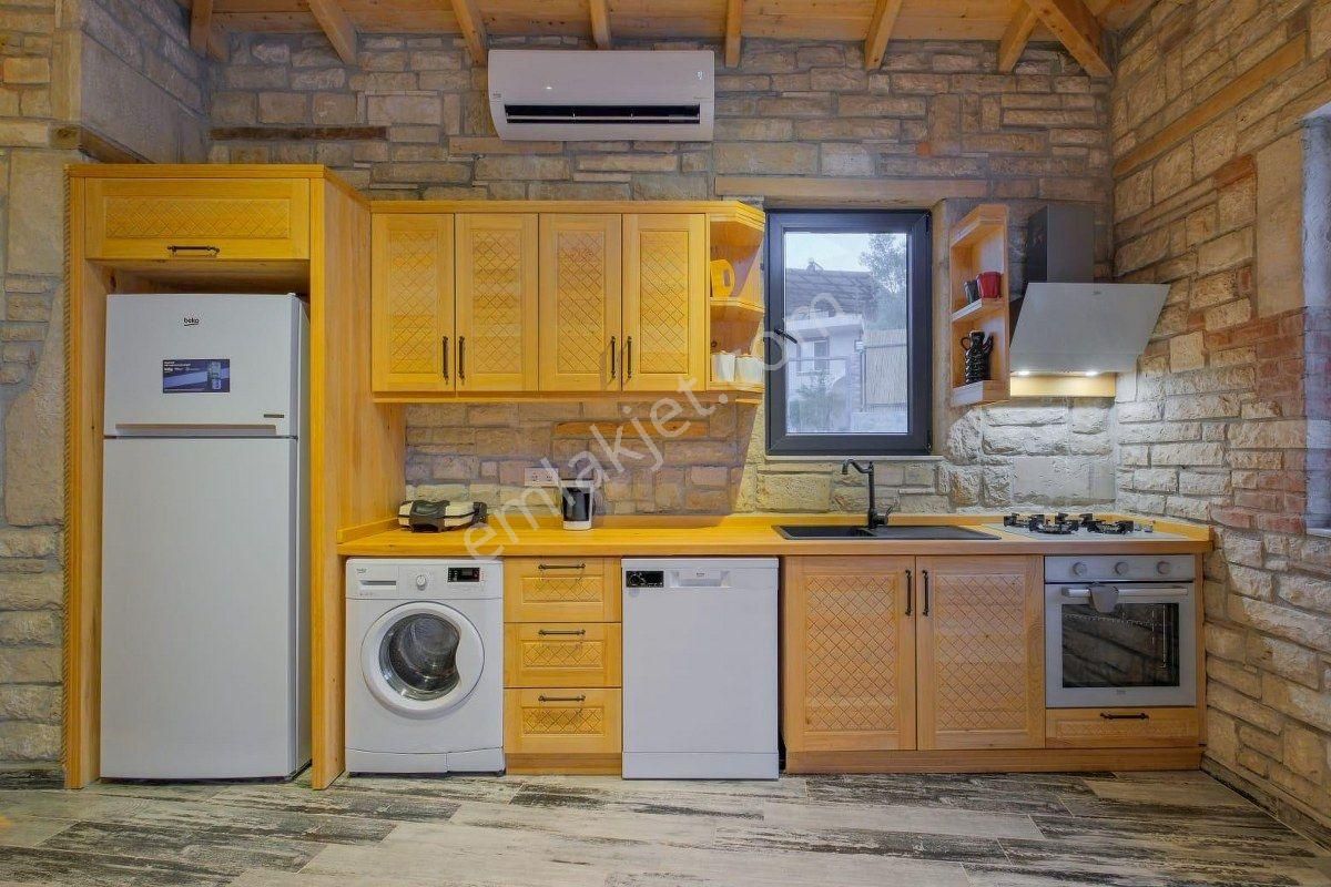 Fethiye Yakacık'da Jakuzili Kiralık 2+1 Havuzlu Villa - Görsel 18