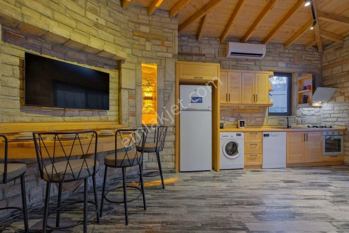 Fethiye Yakacık'da Jakuzili Kiralık 2+1 Havuzlu Villa - Görsel 19