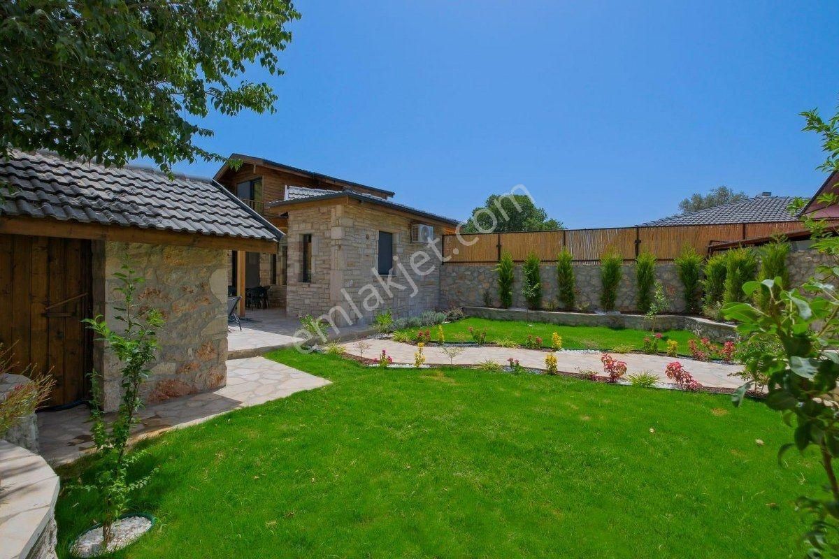 Fethiye Yakacık'da Jakuzili Kiralık 2+1 Havuzlu Villa - Görsel 17