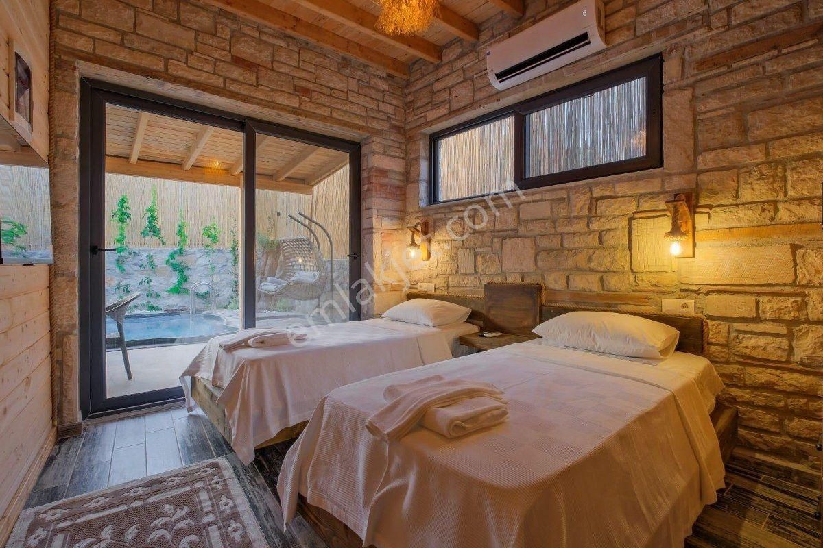 Fethiye Yakacık'da Jakuzili Kiralık 2+1 Havuzlu Villa - Görsel 24