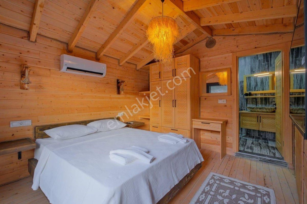 Fethiye Yakacık'da Jakuzili Kiralık 2+1 Havuzlu Villa - Görsel 32