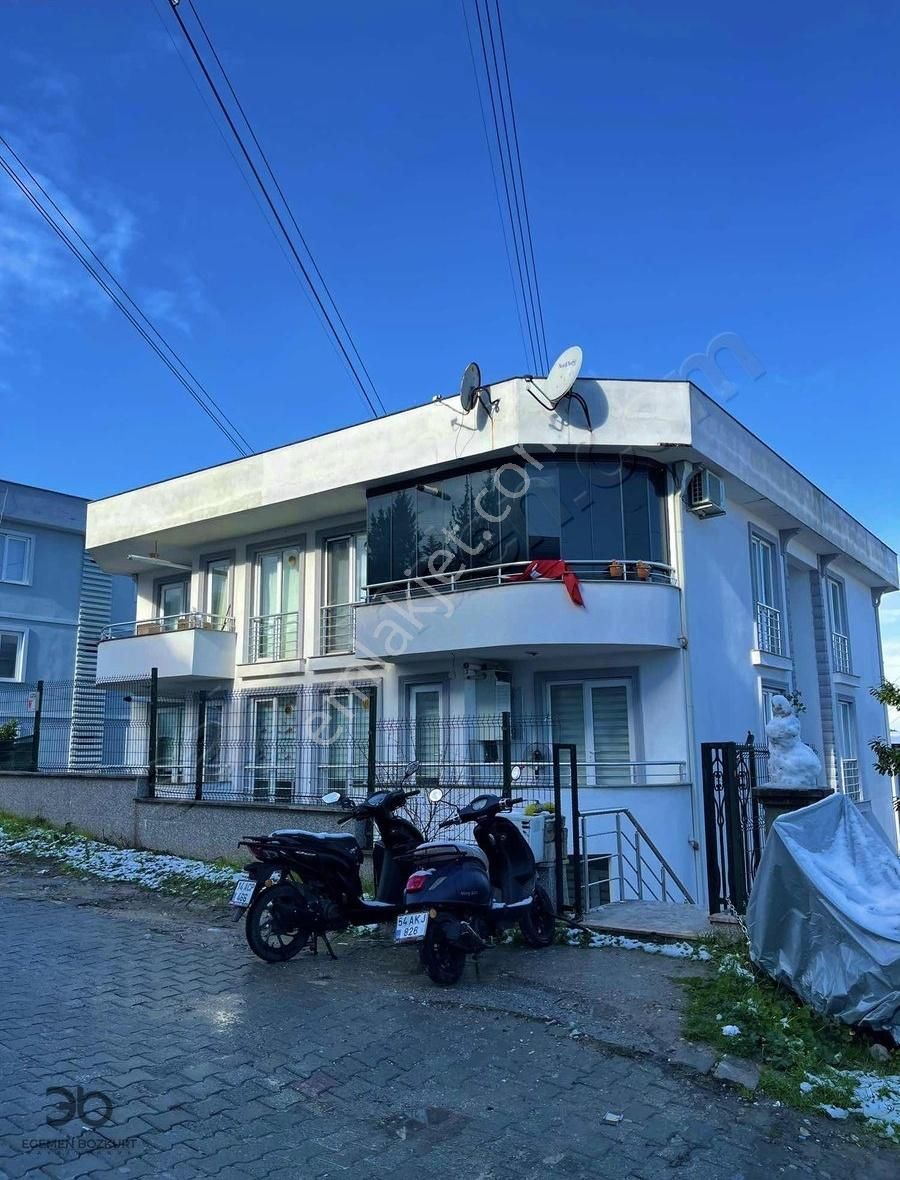 Egemen Bozkurttan Serdivan Kemalpaşada Manzaralı Eşyalı 2+1