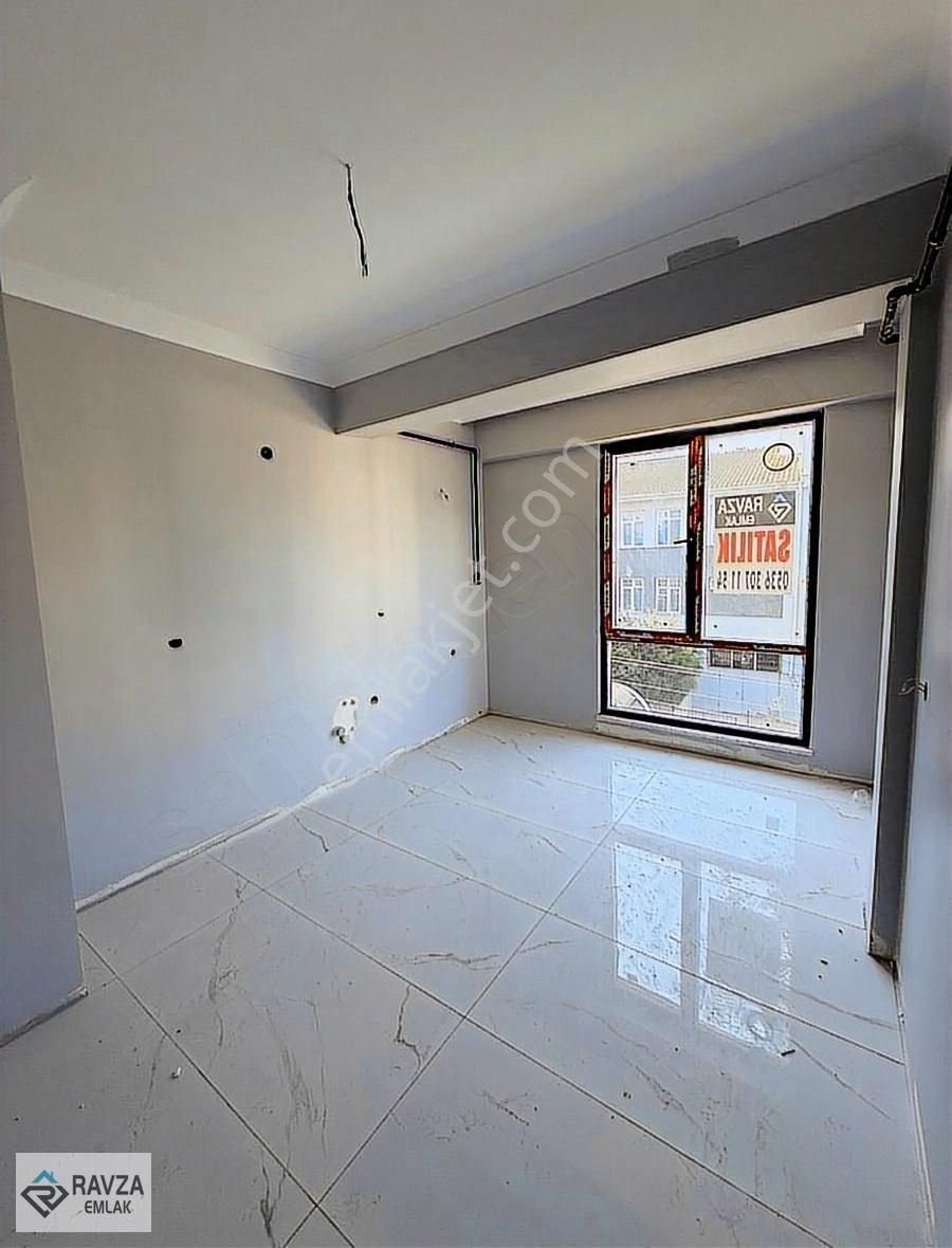 Ravza Emlak'tan Satılık Geniş 2+1 Daire - Görsel 3
