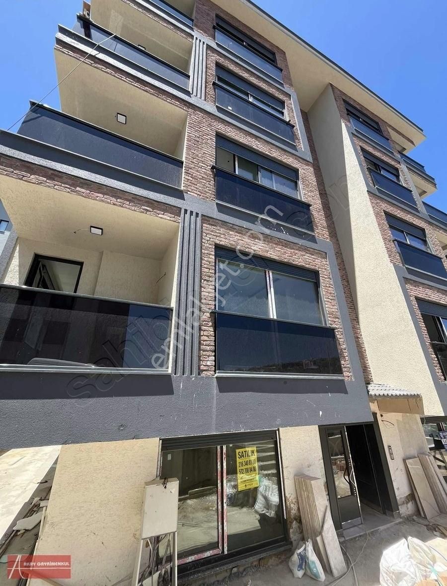 Acıbadem Nişantaşı Barış Sokak Ön Cephe 3+1 100m² Bahçe Katı..