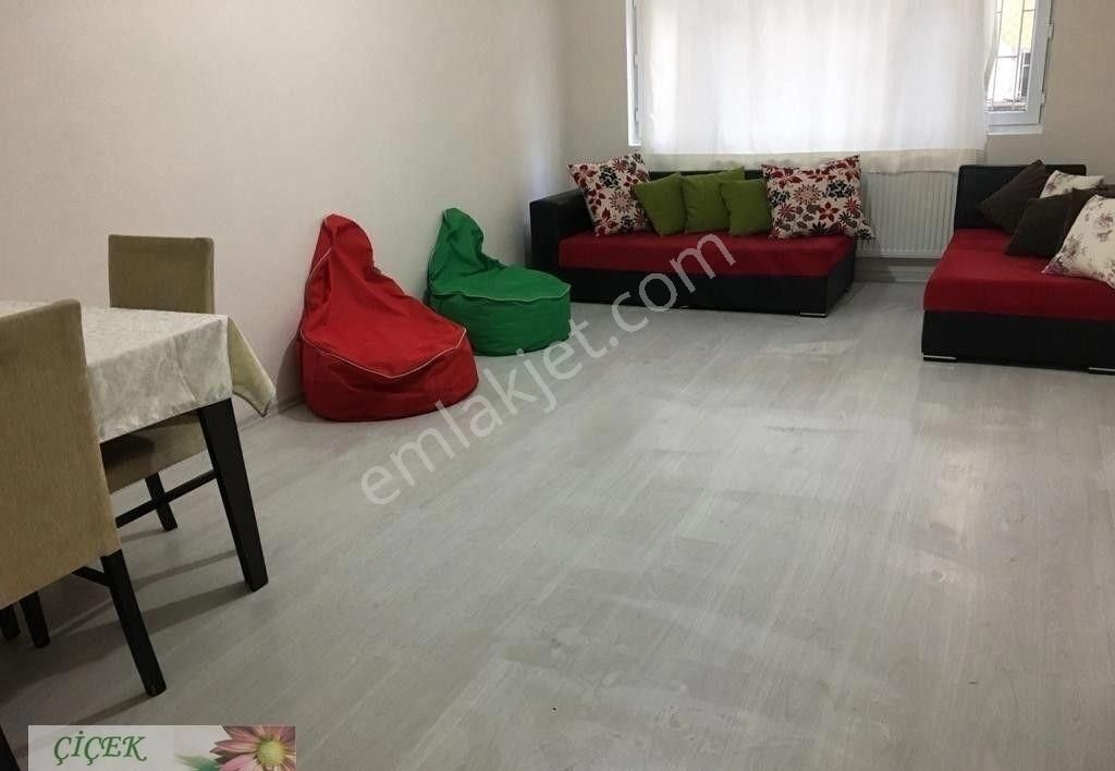 Çiçek Emlak'tan Emek 16.cadde'de Bahçe Katı 2+1 Kombili Daire