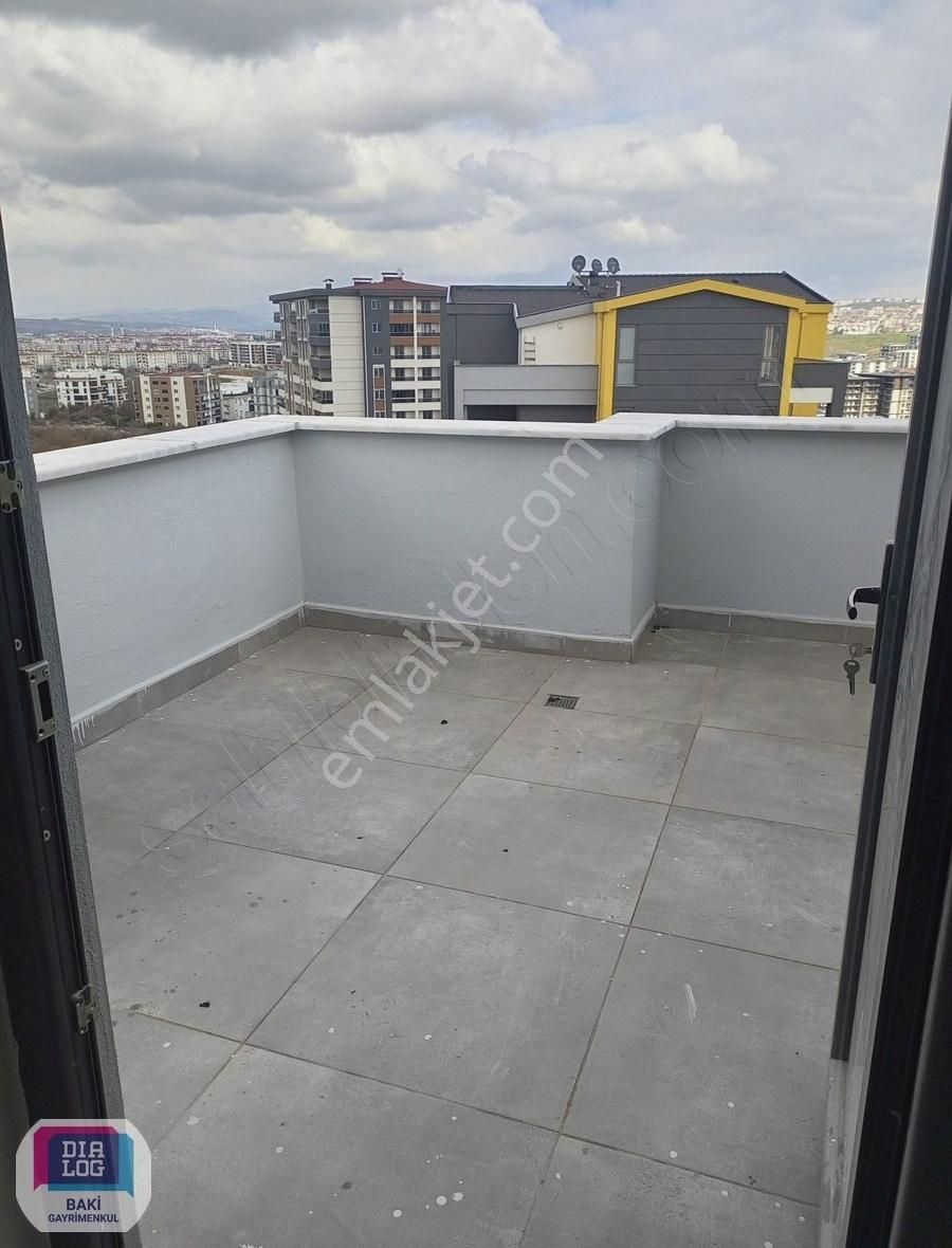 Nilüfer, Kızılcıklı'da 4+1, 181 M2 Net Satılık Dublex Daire