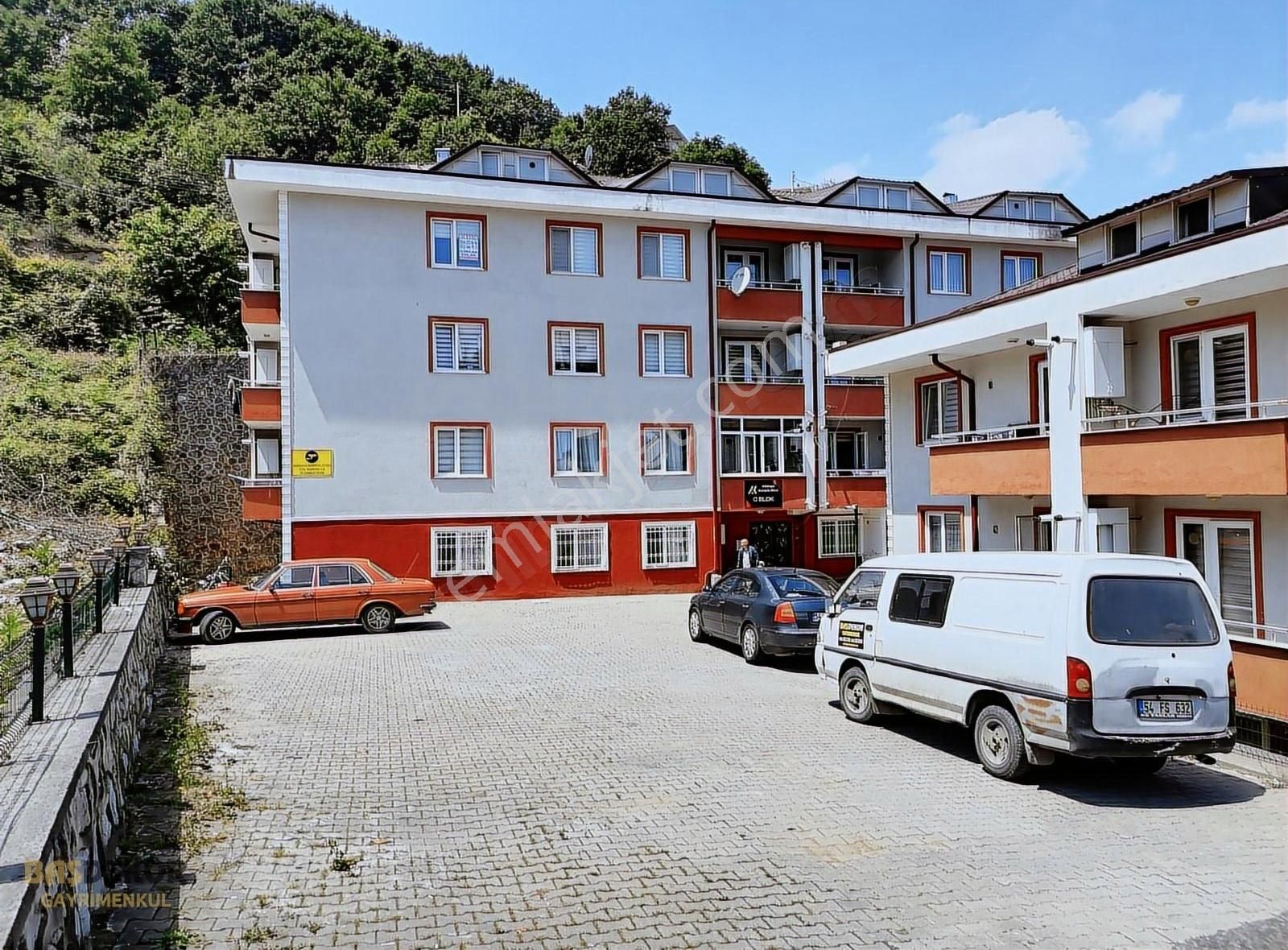 Başdekor Gayrımenkulden Üniversite Yolu Üzeri Satılık 2+1 Apart
