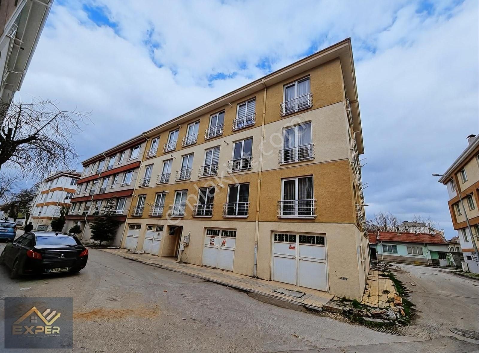 Exper Gayrimenkul'den Anadolu Üniv 2dk Mesafede Eşyalı Daire