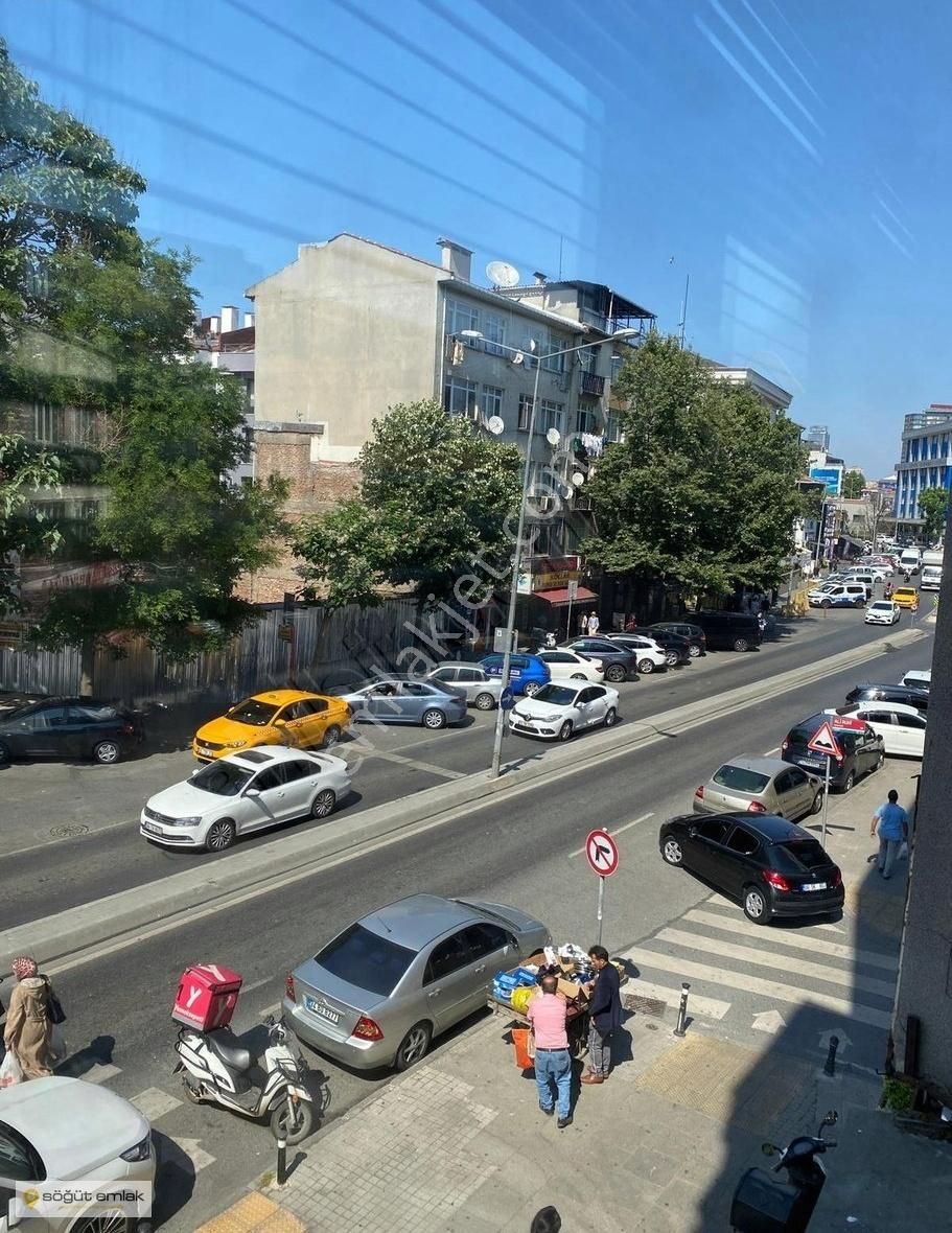 Söğüt Emlak- Kadıköy Hasanpaşa Cadde Üzerinde 2+1 Kiralık Daire