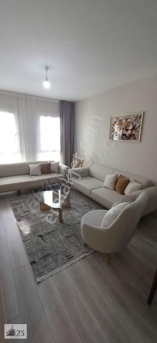 Meydan Ardıçlı Projesinde Eşyalı Sıfır Aylık Ödemeli Kiralık 1+1