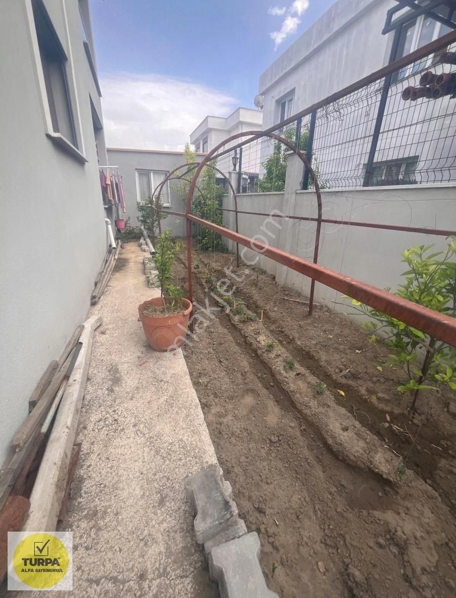Manisa Tilkisüleymaniye'de Havuzlu Müstakil Villa ! - Görsel 18