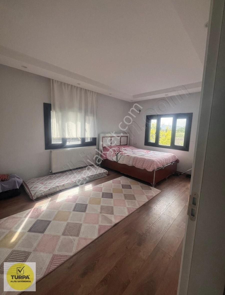 Manisa Tilkisüleymaniye'de Havuzlu Müstakil Villa ! - Görsel 15