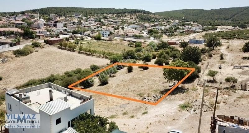 Zeytindağ'da Üçüz Villa Yapımına Uygun 608 M² Satılık Arsa