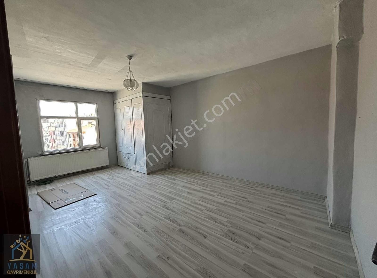 Yaşam Gayrimenkul Den Kiralık 2+1 5kat Daire Kombili Mutfak Yeni