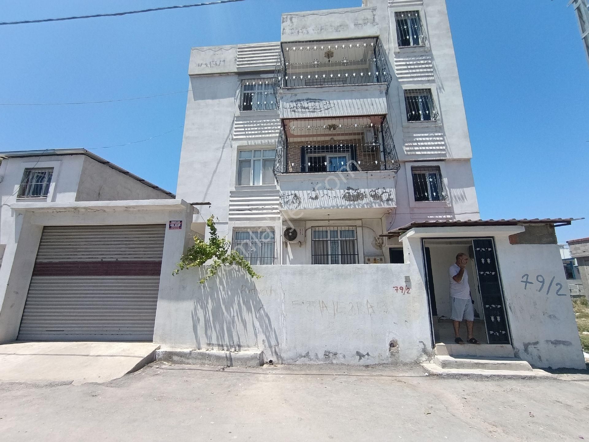 Gülbahçesi Uçak Alanı Okulları Yanında 3 Katlı