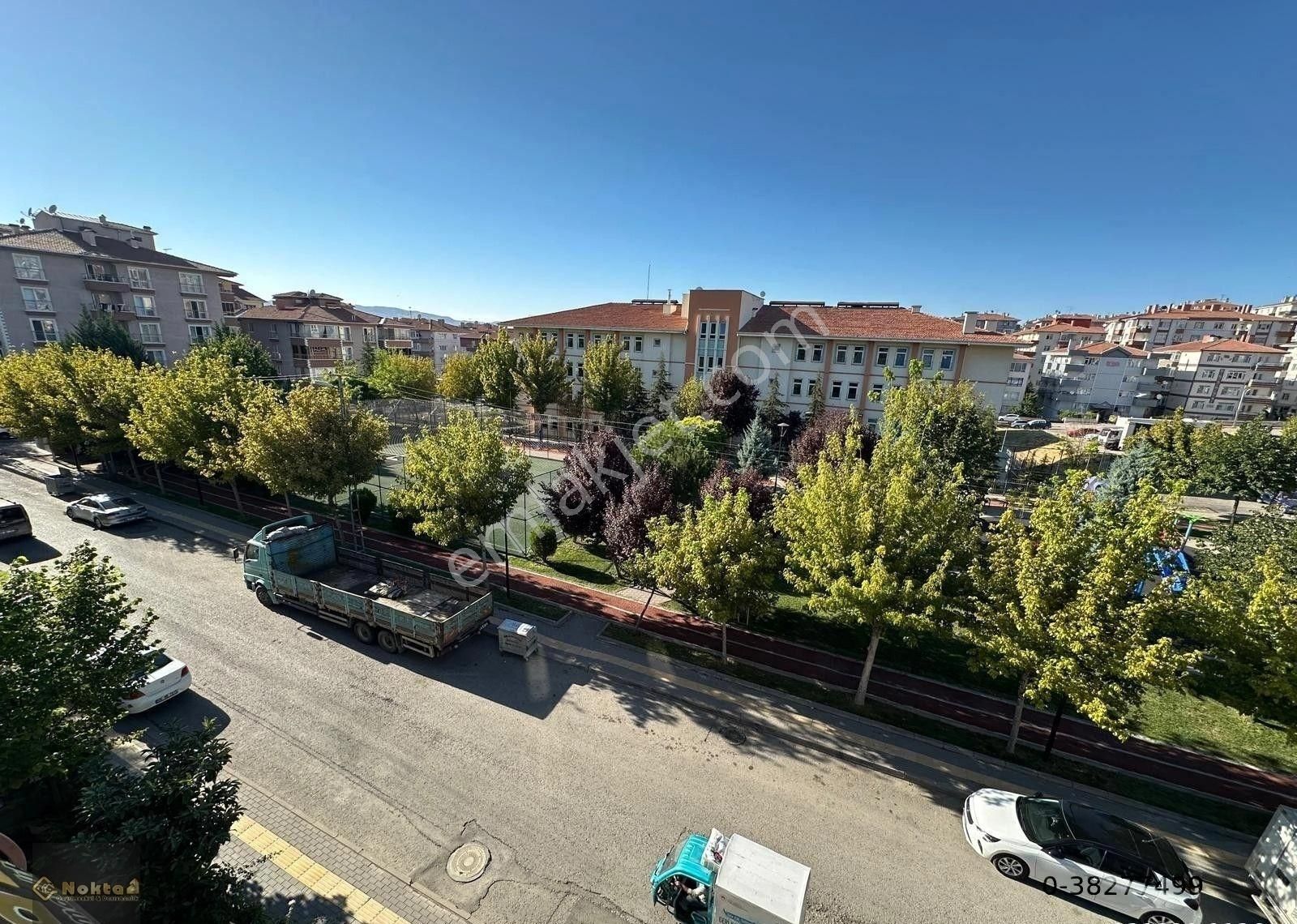 Sincan Andiçen Mahallesinde 3+1//120m2 Ara Katta Merkezi Konum