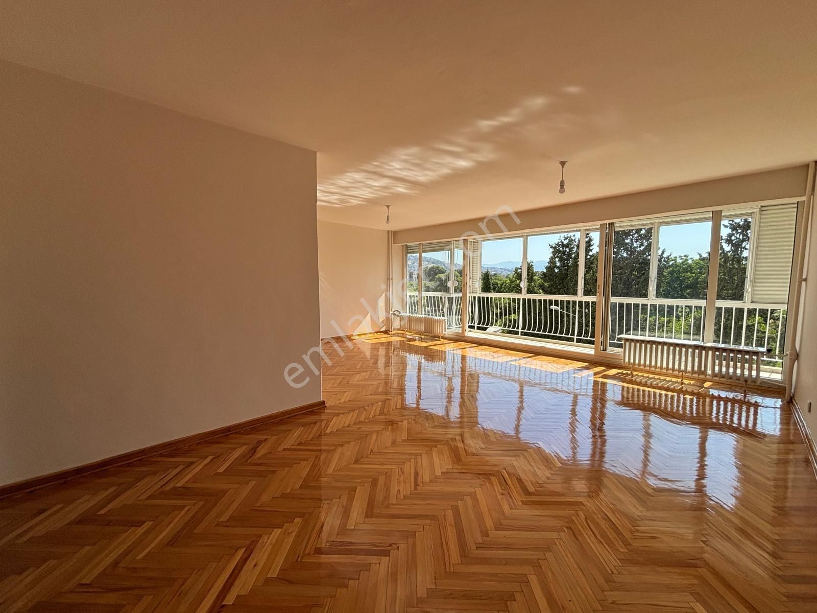Alsancak Kahramanlar Fuar Manzaralı 3+1 Masrafsız Kiralık Daire!