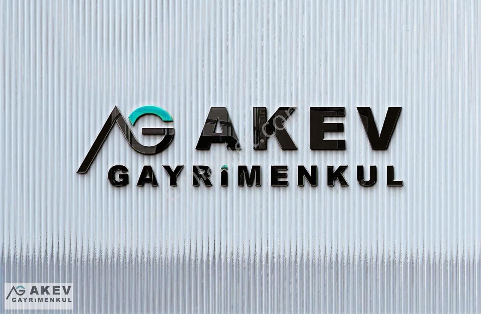 Akev Gayrimenkul'den Ay Yapı Sitesinde Geniş 4+1 Daire - Görsel 12