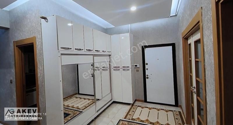 Akev Gayrimenkul'den Ay Yapı Sitesinde Geniş 4+1 Daire - Görsel 29
