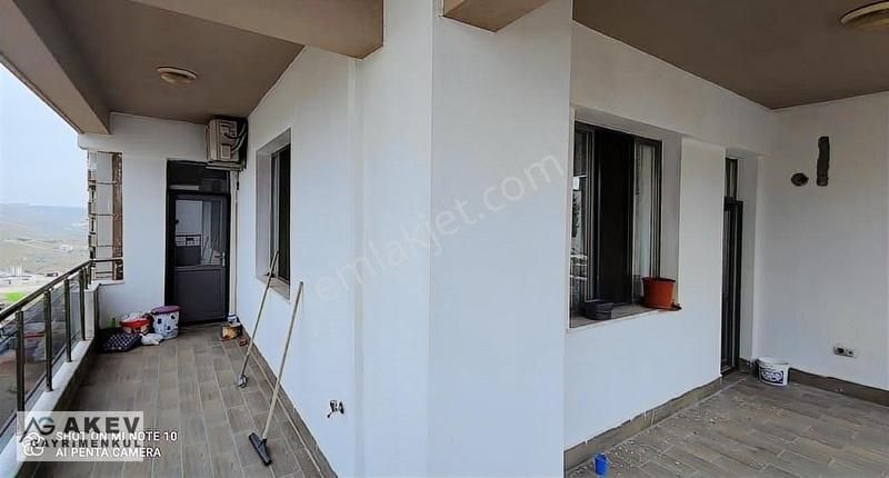 Akev Gayrimenkul'den Ay Yapı Sitesinde Geniş 4+1 Daire - Görsel 34