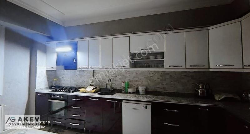Akev Gayrimenkul'den Ay Yapı Sitesinde Geniş 4+1 Daire - Görsel 22