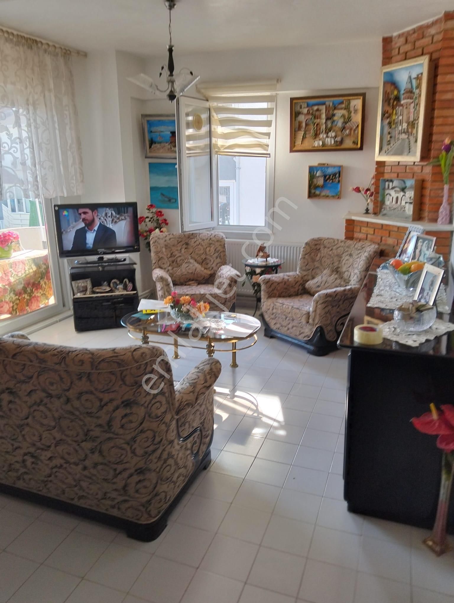 Silivri Camcıoğlu Sitesinde Satılık Deniz Manzaralı 2+1 Daire