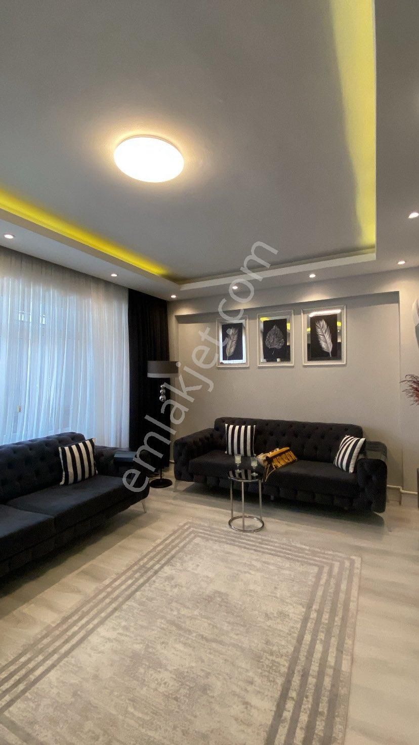 Küçükçekmece İnönü Mahallesi 2+1 Fırsat Daire