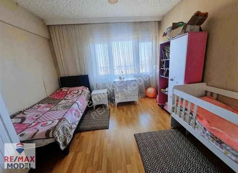 Lozan Caddesi Mimar Sinan Kavşağında 170m2 3+1 Satılık Daire - Görsel 11