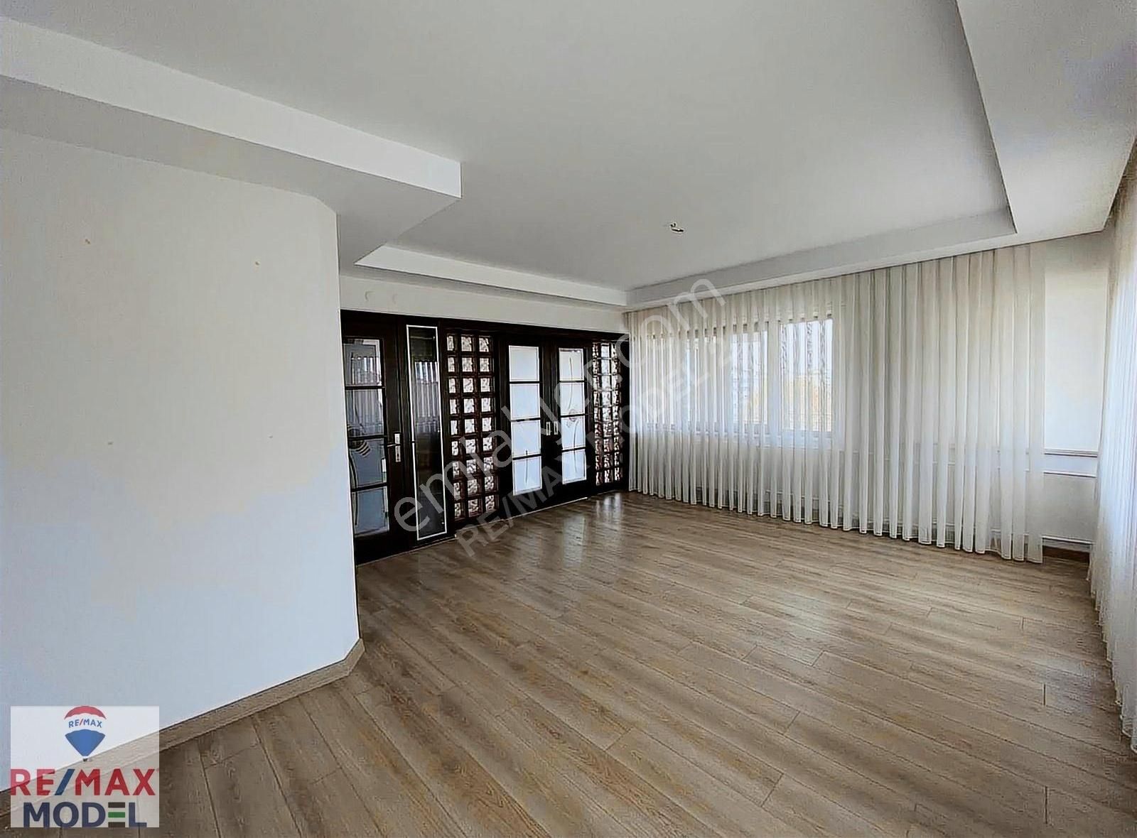 Remax Model Denizli'den Çamlık'ta Satılık Dubleks Daire - Görsel 3