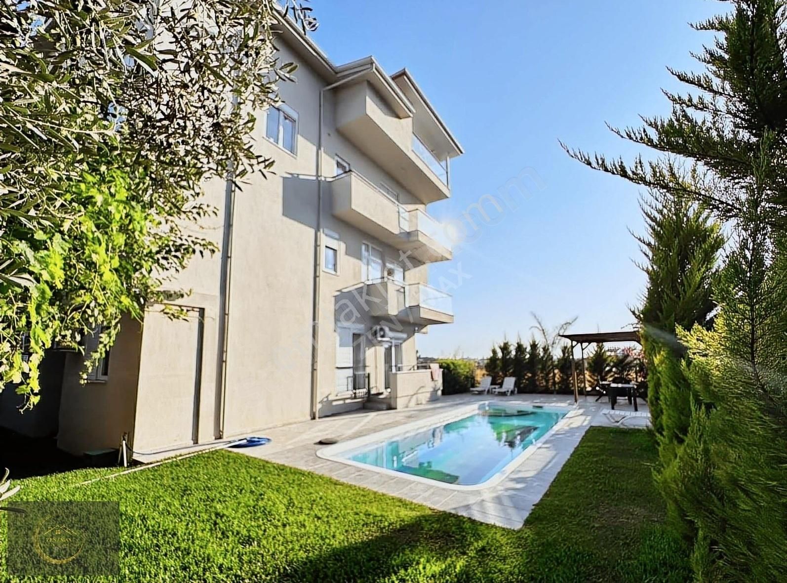 Migros Kavşağı Eslem Hastanesi Civarı 3+1 Havuzlu Arakat Daire