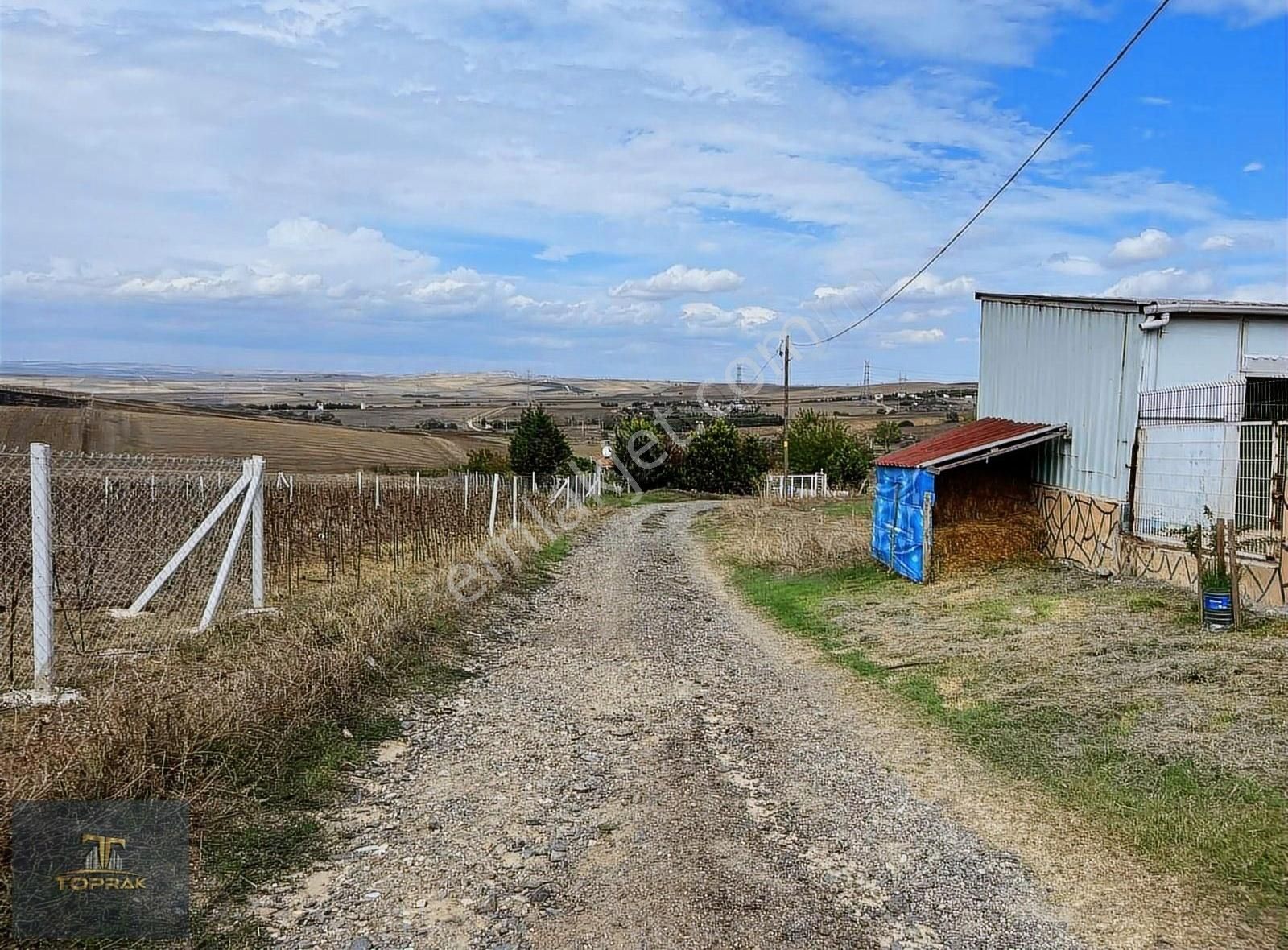 [[toprak Arsa Ofisi]] Mahalle İçerisinde Satılık Parseller