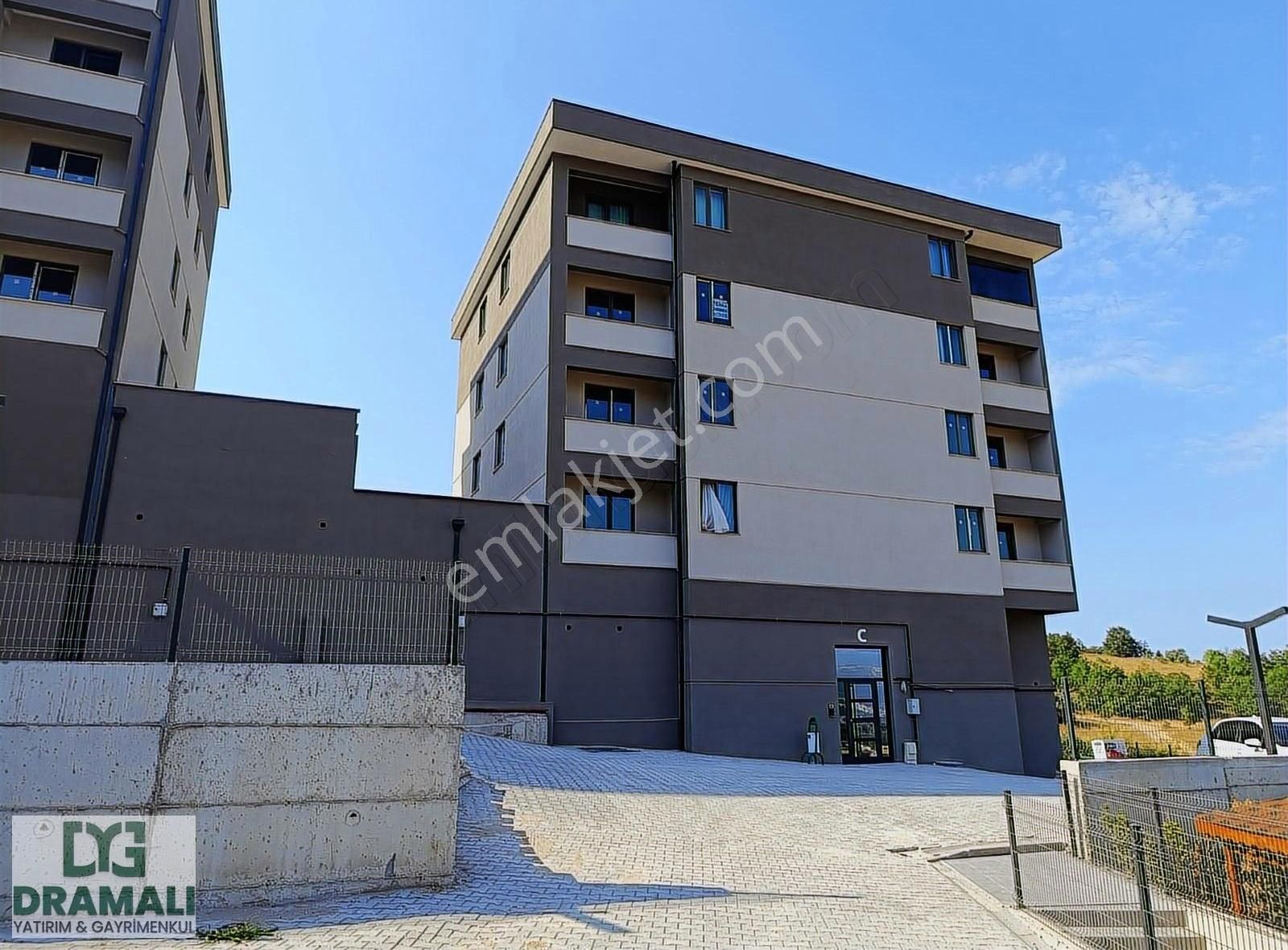 Kayapa Çamlık Havuzlu Site İçi Manzaralı 3+1