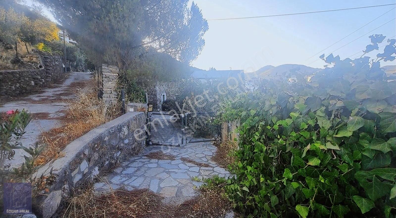 Bodrum Dereköy Merkezinde, Manzaralı Orijinal Taş Ev! - Görsel 8